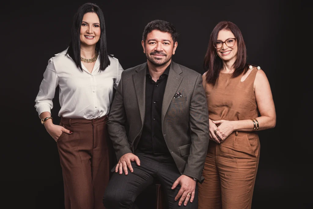 Dayse, Gleriston e Vanessa, sócios da ElevaPrime Consulting